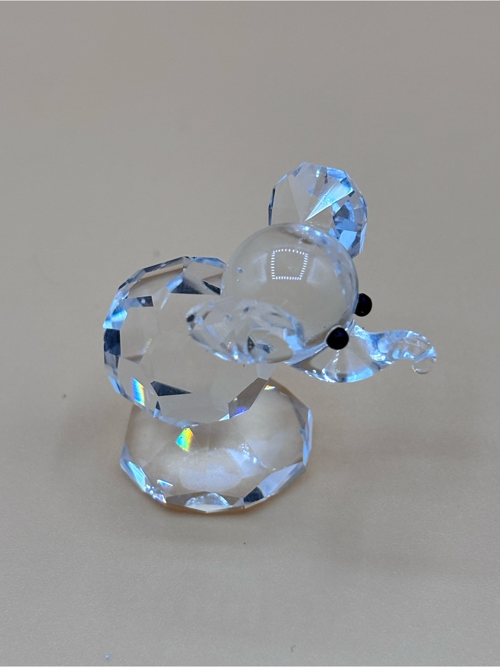 Small Preciosa Crystal Elephant Calf 032700 made in Czech Republic